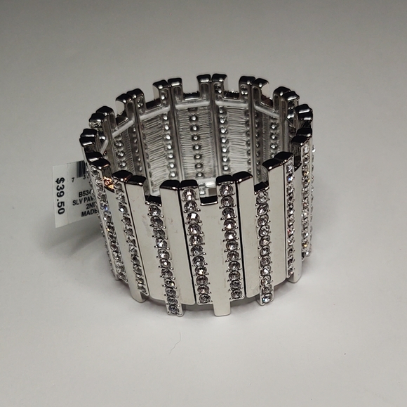 Thalia Sodi NWT Silver Tone Crystal Pave Bar Chunky Stretch Bracelet - Picture 1 of 2